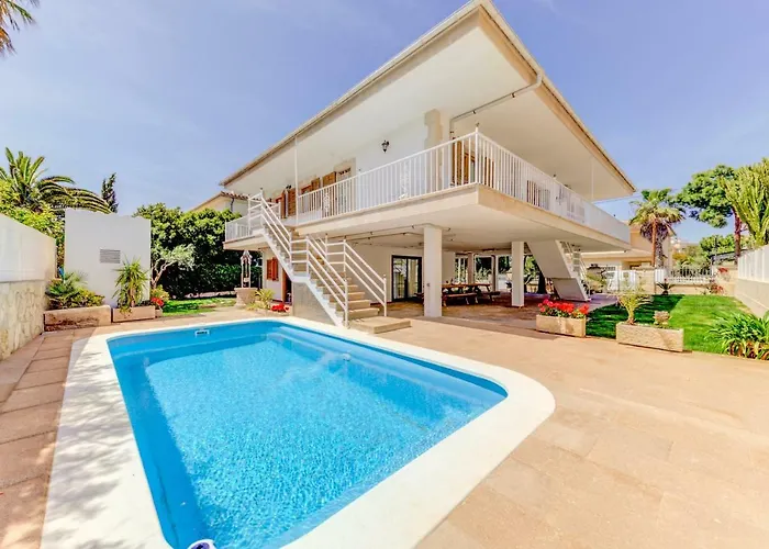Beach Villa Catalina By Sealand Villas